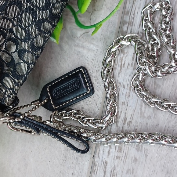 Coach Black Signature Cosmetic/wristlet Bag - Picture 3 of 13